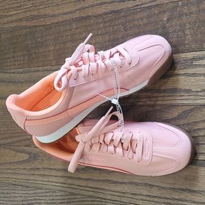 Puma Classic Roma Sneakers